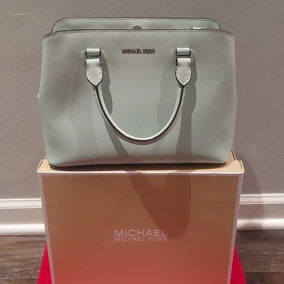 ❣️💫 MARK DOWN💫❣️ Michael Kors Bag - Picture 1 of 17